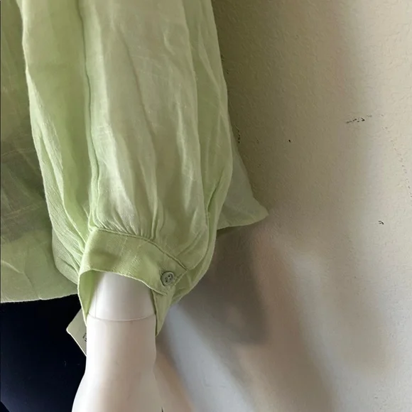 Light Green Women's Top - Picture 4 of 10